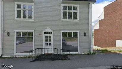 Verkstedhaller til salgs i Jevnaker – Bilde fra Google Street View