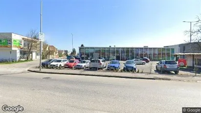 Bedrijfsruimtes te koop in Šaľa - Foto uit Google Street View