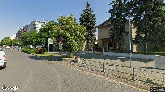 Gewerbeflächen zur Miete i Senec – Foto von Google Street View