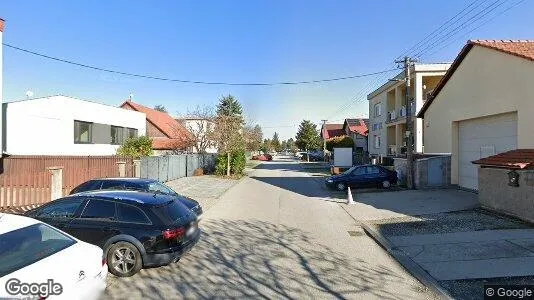 Bedrijfsruimtes te huur i Location is not specified - Foto uit Google Street View