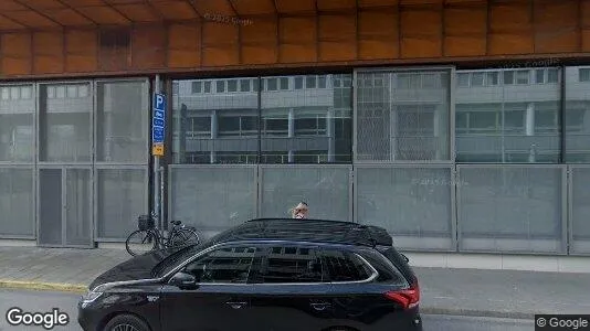 Büros zur Miete i Gärdet/Djurgården – Foto von Google Street View