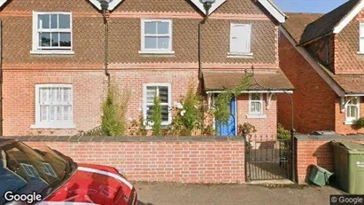 Werkstätte zur Miete in Guildford - Surrey – Foto von Google Street View