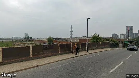 Bedrijfsruimtes te huur i Location is not specified - Foto uit Google Street View