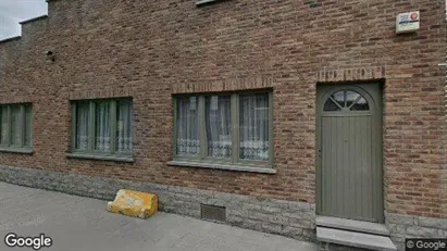 Lager zum Kauf in Fontaine-l'Evêque – Foto von Google Street View