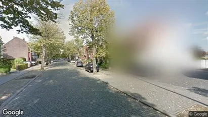 Lager zum Kauf in Kortrijk – Foto von Google Street View
