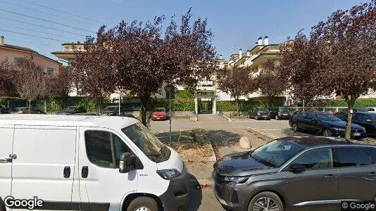 Lokaler til leje i Arese - Foto fra Google Street View