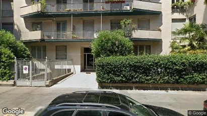 Bedrijfsruimtes te koop in Milaan Zona 1 - Centro storico - Foto uit Google Street View