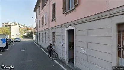 Bedrijfsruimtes te koop in Monza - Foto uit Google Street View