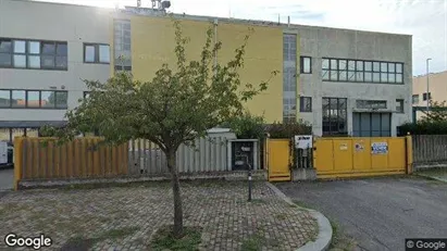 Magazijnen te koop in Bovisio-Masciago - Foto uit Google Street View