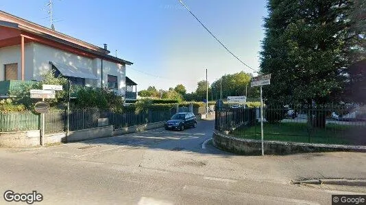 Commercial properties for sale i Bulgarograsso - Photo from Google Street View