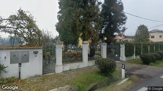 Werkstätte zum Kauf i Binago – Foto von Google Street View