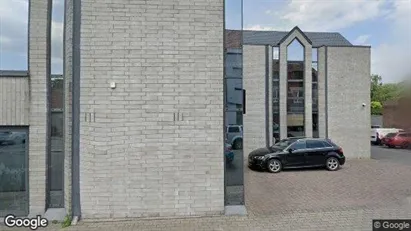 Commercial properties for sale in Moeskroen - Photo from Google Street View
