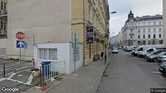 Bedrijfsruimtes te huur i Location is not specified - Foto uit Google Street View