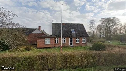 Lager zur Miete in Trige – Foto von Google Street View