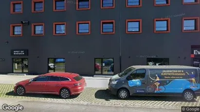Bedrijfsruimtes te huur in Rae - Foto uit Google Street View