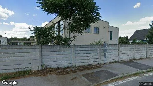 Gewerbeflächen zur Miete i Galanta – Foto von Google Street View
