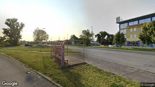 Bedrijfsruimtes te huur i Location is not specified - Foto uit Google Street View