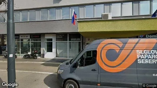 Bedrijfsruimtes te huur i Location is not specified - Foto uit Google Street View