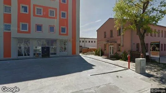 Bedrijfsruimtes te huur i Location is not specified - Foto uit Google Street View