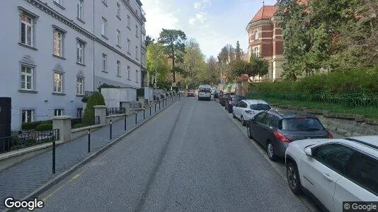 Bedrijfsruimtes te huur i Location is not specified - Foto uit Google Street View