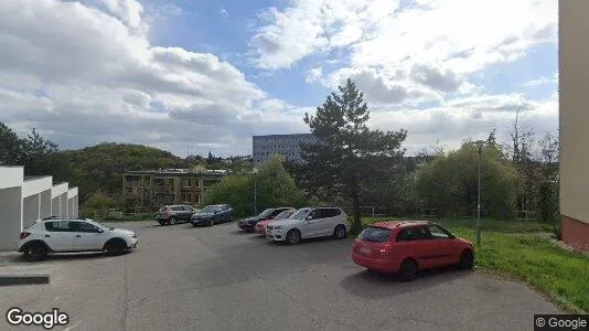 Bedrijfsruimtes te huur i Location is not specified - Foto uit Google Street View