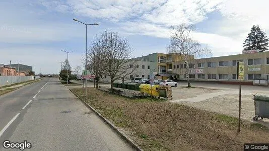 Bedrijfsruimtes te huur i Galanta - Foto uit Google Street View