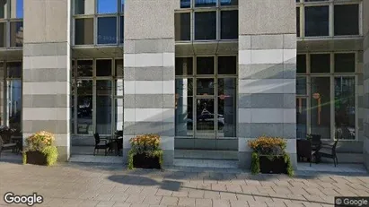 Bedrijfsruimtes te huur in Warschau Śródmieście - Foto uit Google Street View