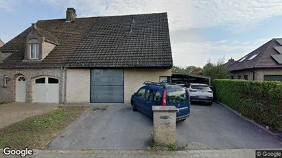Gewerbeflächen zum Kauf in Beernem – Foto von Google Street View