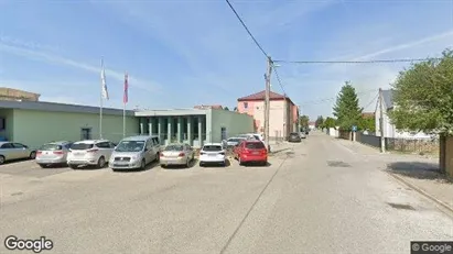 Lokaler til leje i Piešťany - Foto fra Google Street View