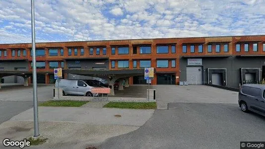 Gewerbeflächen zur Miete i Rae – Foto von Google Street View