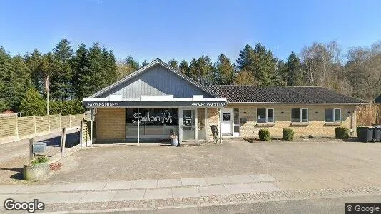 Praxen zum Kauf i Fårvang – Foto von Google Street View