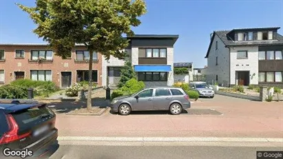 Lagerlokaler till salu i Maaseik – Foto från Google Street View