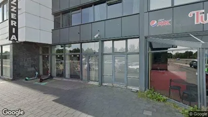 Kantorruimte te huur in Reykjavík Háaleiti - Foto uit Google Street View