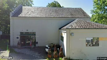 Bedrijfsruimtes te koop in Strand - Foto uit Google Street View