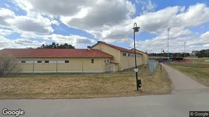 Værkstedslokaler til leje i Upplands-Bro - Foto fra Google Street View