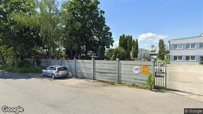 Bedrijfsruimtes te huur in Trnava - Foto uit Google Street View