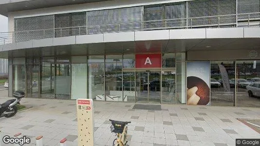 Lokaler til leje i Bratislava Ružinov - Foto fra Google Street View