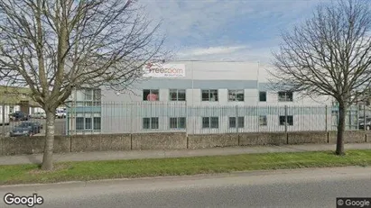 Værkstedslokaler til leje i Rathcoole - Foto fra Google Street View
