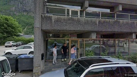 Werkstätte zum Kauf i Høyanger – Foto von Google Street View
