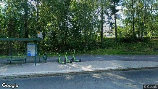 Lager zur Miete i Helsinki Läntinen – Foto von Google Street View
