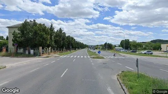 Bedrijfsruimtes te huur i Nitra - Foto uit Google Street View