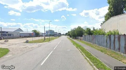 Bedrijfsruimtes te huur in Galanta - Foto uit Google Street View