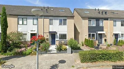 Bedrijfsruimtes te koop in Almere - Foto uit Google Street View