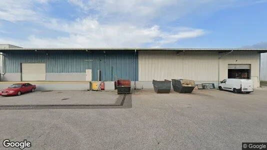 Commercial properties for sale i Hörsching - Photo from Google Street View