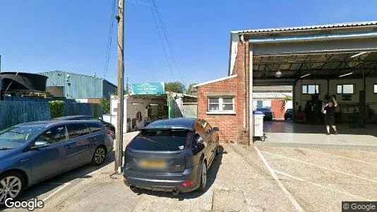 Kantorruimte te huur i Location is not specified - Foto uit Google Street View