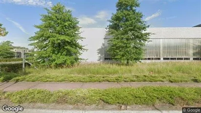 Bedrijfsruimtes te koop in Zwijndrecht - Foto uit Google Street View