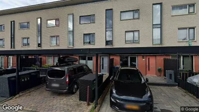 Bedrijfsruimtes te koop in Almere - Foto uit Google Street View