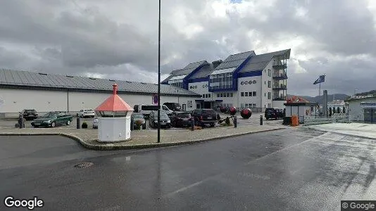 Büros zur Miete i Kristiansund – Foto von Google Street View