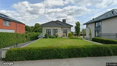 Gewerbeflächen zum Kauf in Lennik – Foto von Google Street View