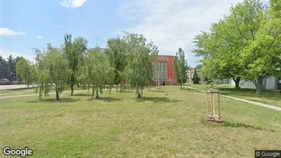 Bedrijfsruimtes te huur in Galanta - Foto uit Google Street View